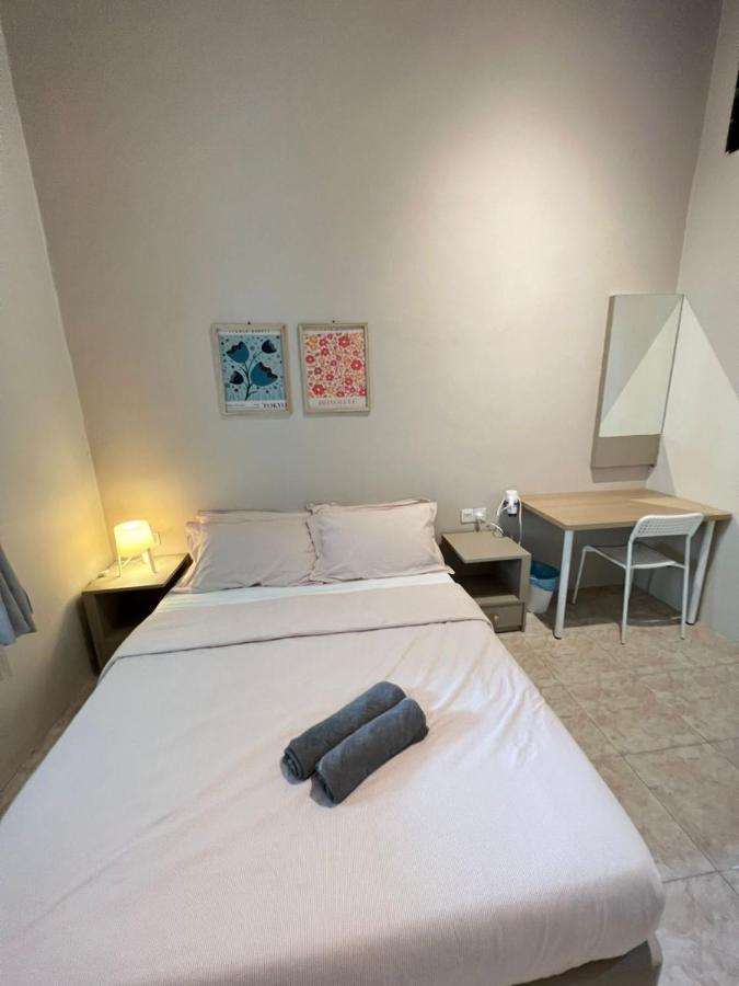 Myroom Georgetown, Off Jalan Burma, Gurney Drive Екстер'єр фото