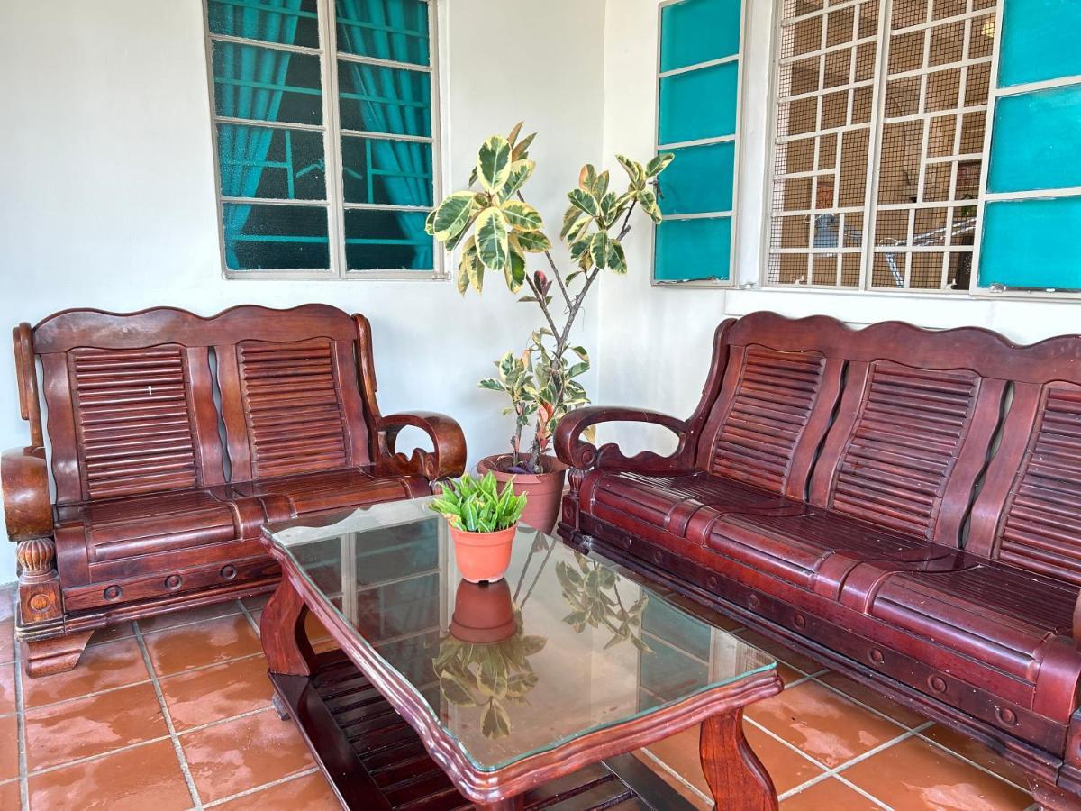 Myroom Georgetown, Off Jalan Burma, Gurney Drive Екстер'єр фото