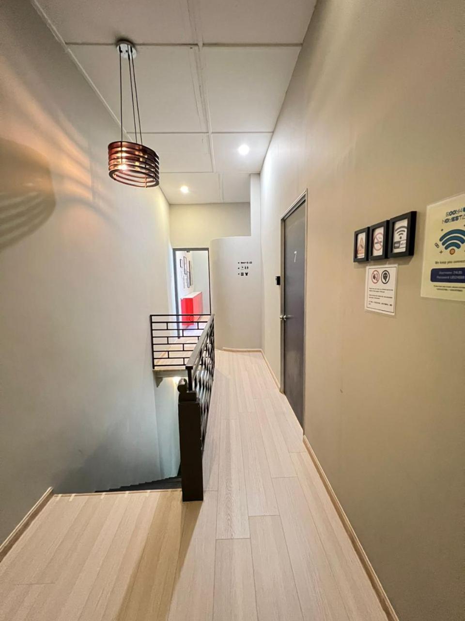 Myroom Georgetown, Off Jalan Burma, Gurney Drive Екстер'єр фото